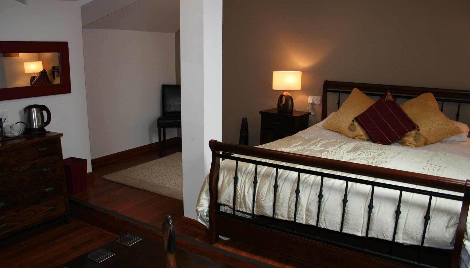 Leaside Hotel Luton  Zewnętrze zdjęcie
