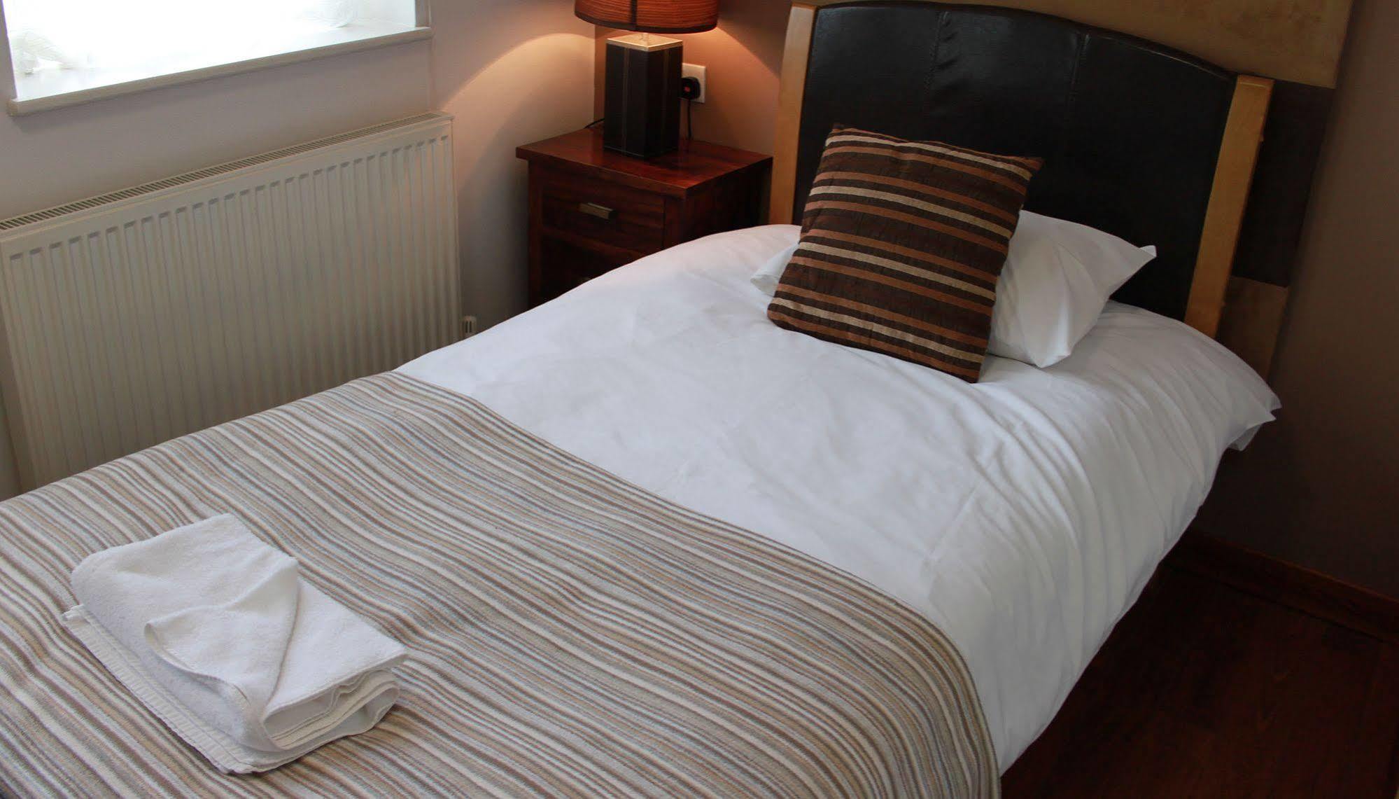 Leaside Hotel Luton  Zewnętrze zdjęcie